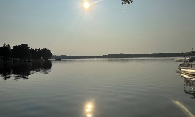 Paris Cottage | Lakefront 2 Bedroom Cottage Getaway on Chippewa Lake, Michigan