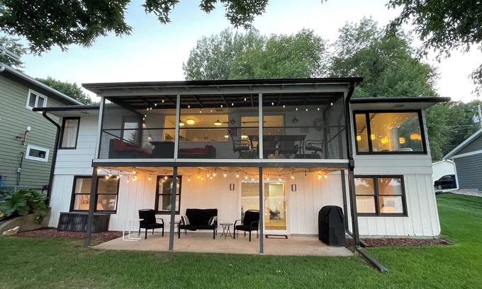 Spirit Lake House | Lakefront Carlson Cabin East Lake Okoboji