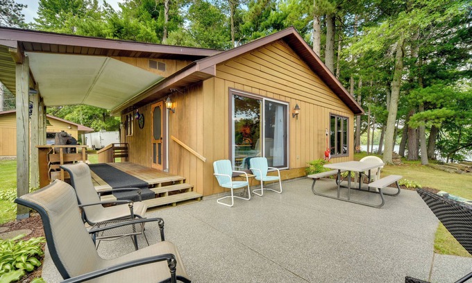 Chetek Cabin | Lakefront Chetek Vacation Rental w/Private Dock!