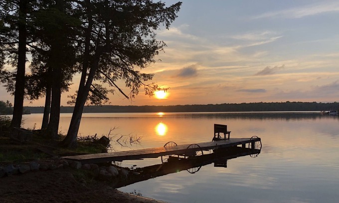 Watersmeet Cottage | LakeFront Cottage W/Sand Beach! Quiet, Family Friendly Cottage W/700' Frontage