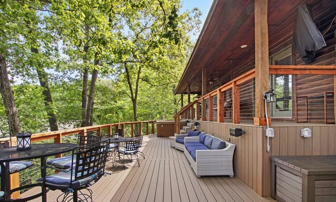 Rogers Cabin | Lakefront Cozy Cabin w/hot tub