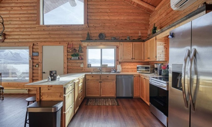 Island Park Cabin | Lakefront | Grill | Firepit