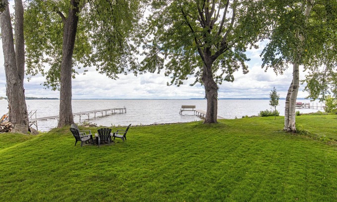 Neenah House | Lakefront Home on Lake Winnebago-Brand New Construction-4 Bedroom-2 Full Bath