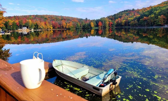 Hancock House | !LAKEFRONT house with baby goats!