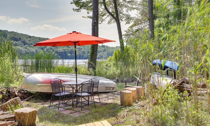 Mahopac House | Lakefront New York Abode with Deck, Grill and Fire Pit