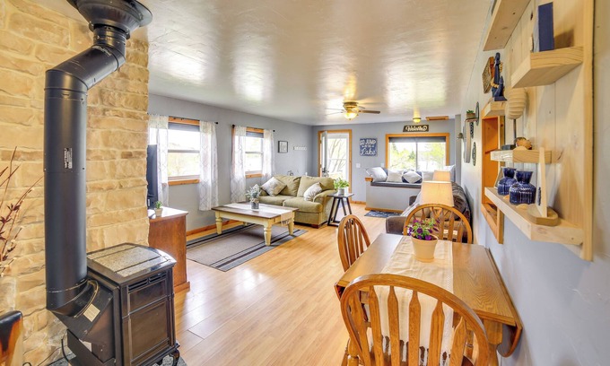 Townsend Cottage | Lakefront Wisconsin Home w/Boat Dock & Fire Pit!