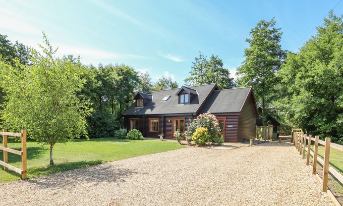 Pentney Cottage | Lakeland Lodge