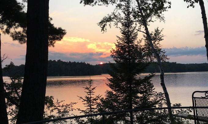 Presque Isle House | Lakeside 4 BR Family-Friendly House -Aspens- Rental boats/other cabins available
