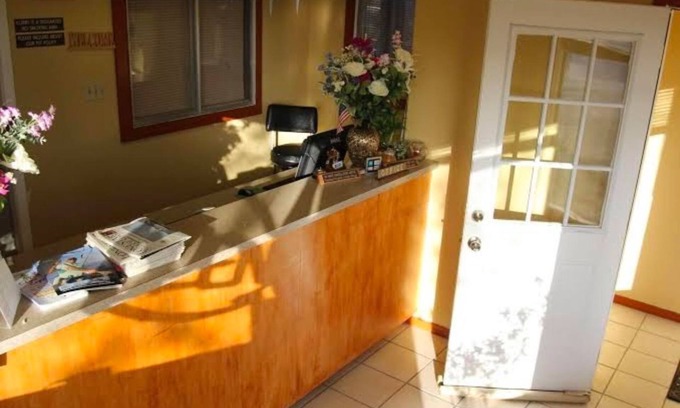 Mathis Hotel | Lakeside Inn & Suites by OYO Mathis I 37