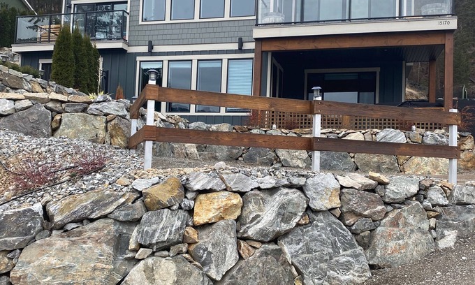 Central Okanagan House | Lakeview Getaway with a Hot Tub