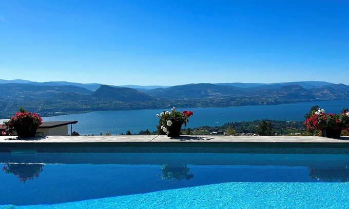 Okanagan-Similkameen Apartment | Lakeview Heated Pool Suite in Naramata Wine Region – 5-Star Rated Stay
