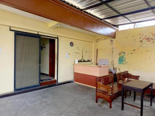 Banjarsari Hotel | Lakoehaz