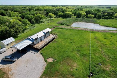Eastland County House | Lallygag Lane's Country Cottage