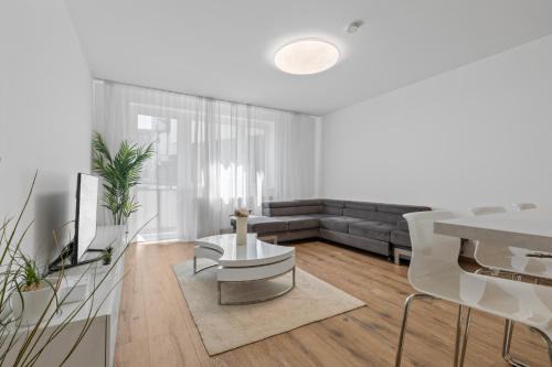 Old Town Apartment | LAM White - Free Parking - AC