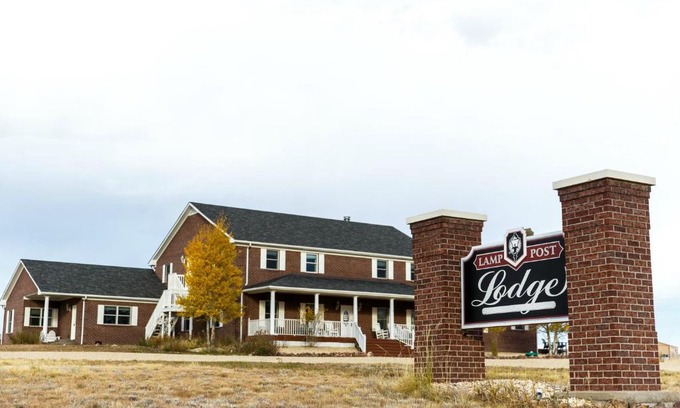 Westcliffe Hotel | Lamp Post Lodge