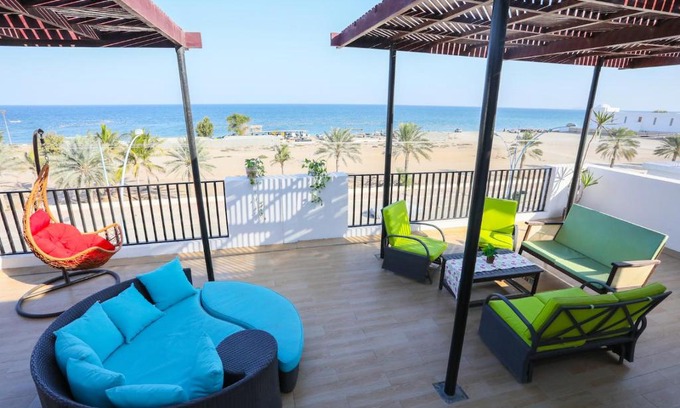 Al Ghubrah Ash Shamaliyyah House | Lana Villa