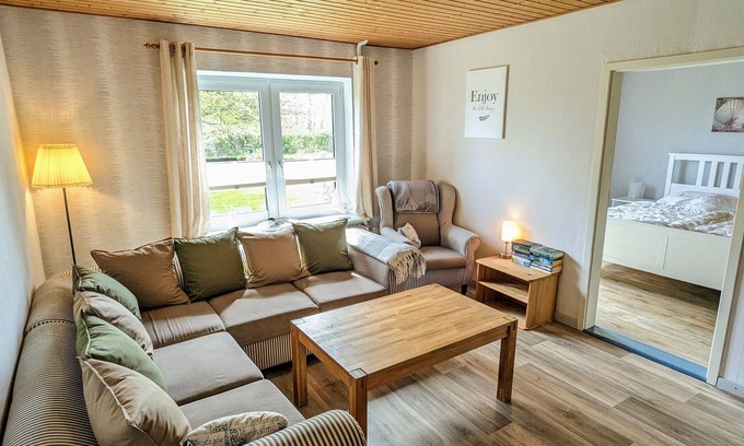 Dornumergrode Apartment | Landhaus Erdgeschoss - Gästehaus Zur Alten Post
