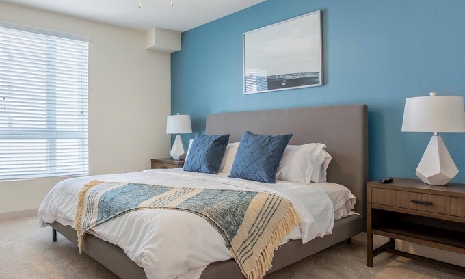 Candler Apartment | Landing | Amazing 1BD, Pool, Clubhouse