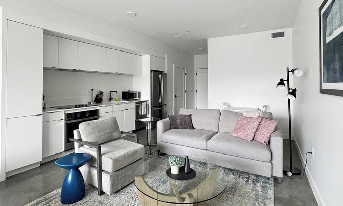 Liberty Wells Apartment | Landing | Amazing Studio, Gym, Game Room