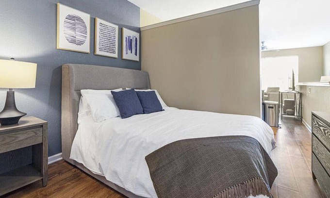 Liberty Area Apartment | Landing at 1809 at Winchester - 1 Bedroom in Hamburg Area