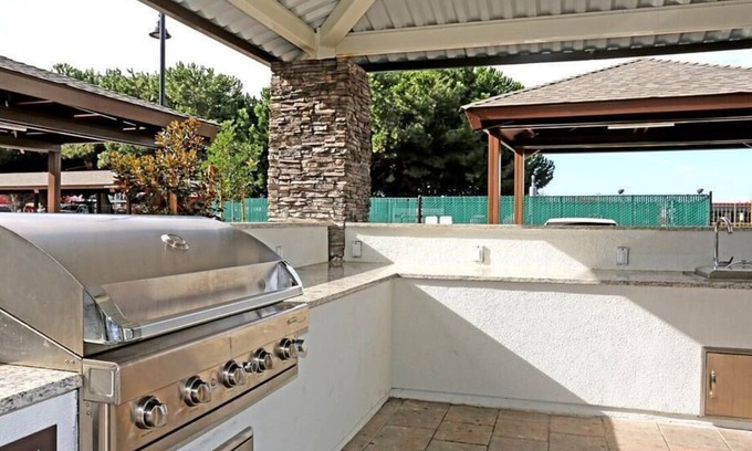 Centerville Apartment | Landing at Artist Walk - 1 Bedroom in Centerville