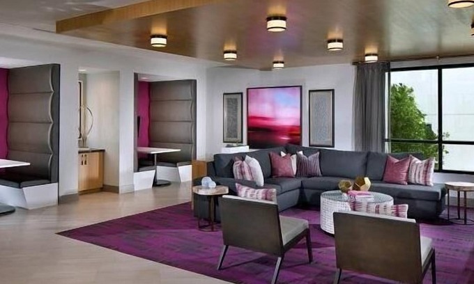 Lincoln Acres Apartment | Landing at Del Oro on Broadway - 1 Bedroom in Downtown Chula Vista