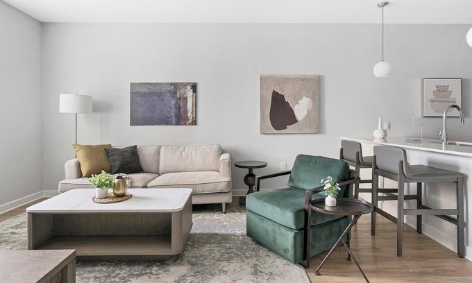 Downtown Apartment | Landing at Foster on the Park - 1 Bedroom in Do.