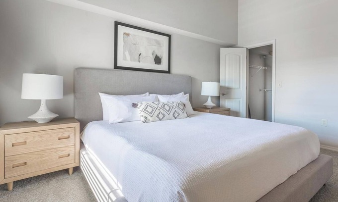 Broken Arrow Apartment | Landing at Scissortail Crossing - 2 Bedrooms in.