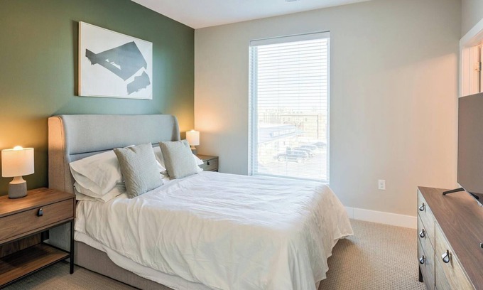 Newberry Apartment | Landing at Vanguard - 2 Bedrooms in Newberry