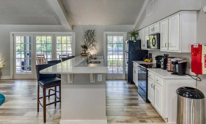 Plant City Apartment | Landing at Walden Lake - 1 Bedroom in Downtown Plant City