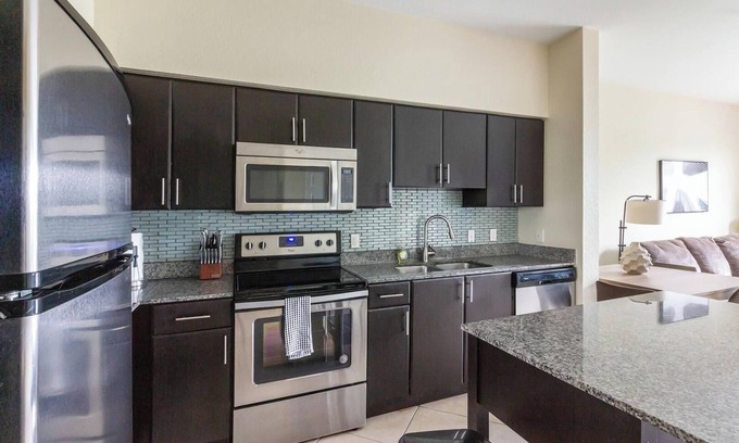 Miramar Apartment | Landing | Chic 1BD, Gym, Clubhouse