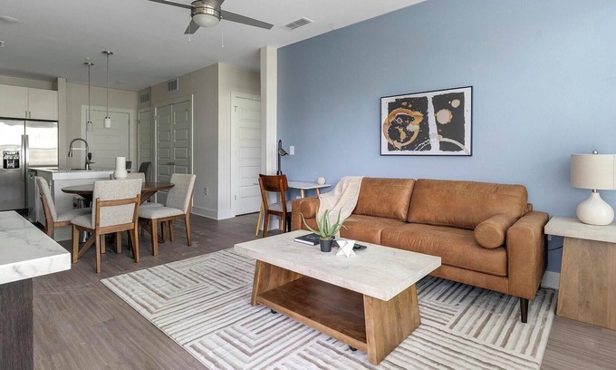 The Forum Apartment | Landing | Chic 2BD, Gym