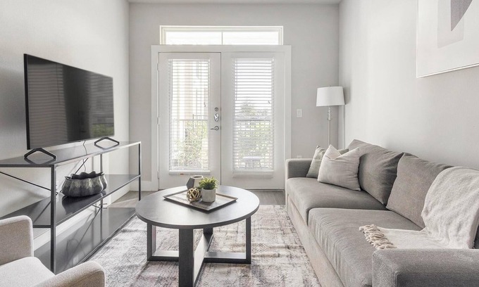 Katy Apartment | Landing | Incredible 1BD, Courtyard, Pool