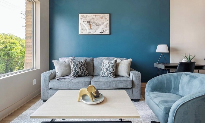 Inglewood Apartment | Landing | Modern 1BD, Rooftop Lounge