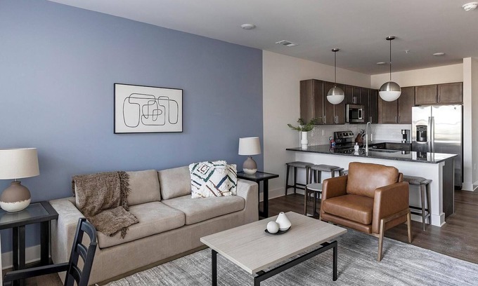 Madison Apartment | Landing | Spectacular 1BD, Gym, Pool