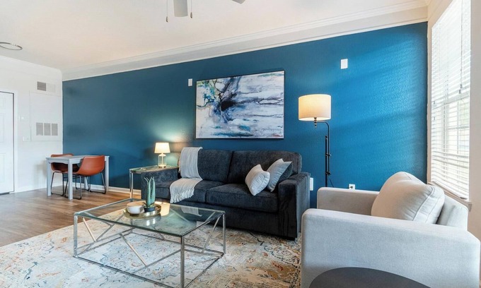 Metro West Apartment | Landing | Stunning 1BD, Gym, Pool