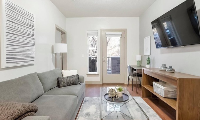 Sandy Apartment | Landing | Stunning 1BD, Gym, Pool