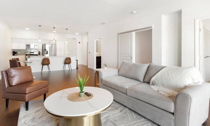 Little Italy Apartment | Landing | Stunning 1BD, Gym