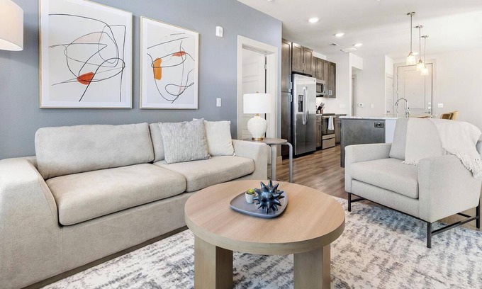 Woodburn Apartment | Landing | Stunning 2BD, Clubhouse, Gym