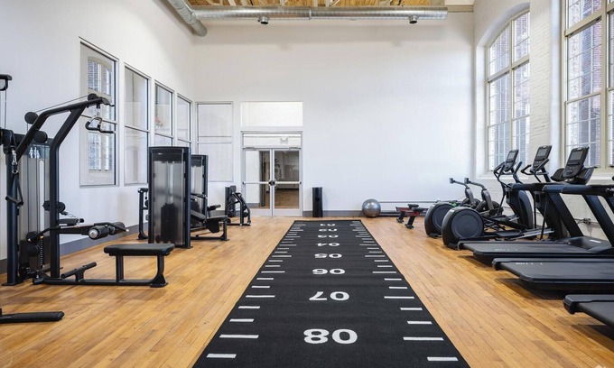 Greenville Apartment | Landing | Stunning 3BD, Gym, Yoga Studio