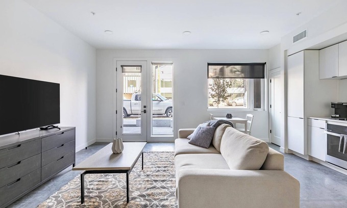 Liberty Wells Apartment | Landing | Stylish 1BD, Gym, Game Room