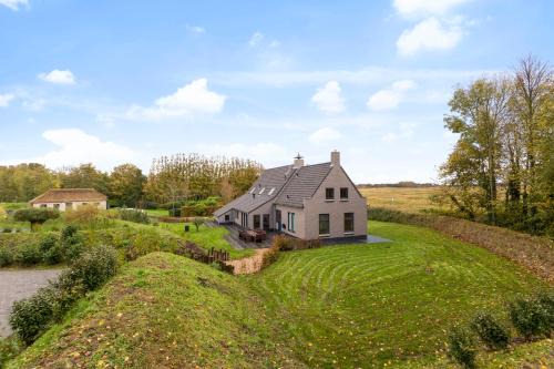 Ouddorp Villa | Langedijk 2 - Ouddorp - Euphoria (with XXXL jacuzzi, extra costs for use)