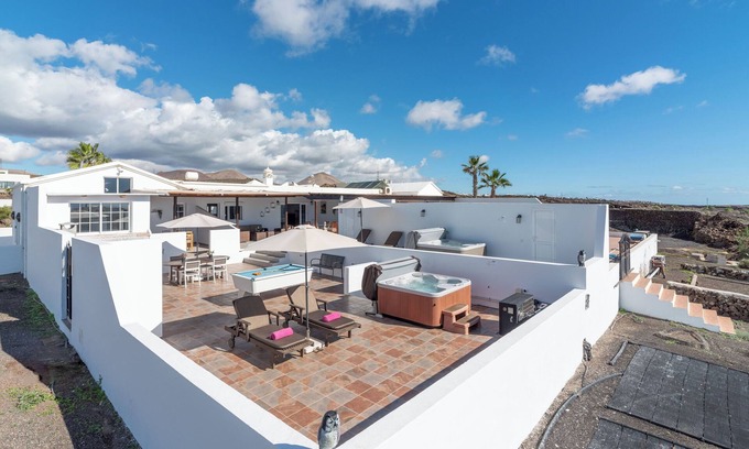 Tias Apartment | Lanzarote Apartment Orquidia