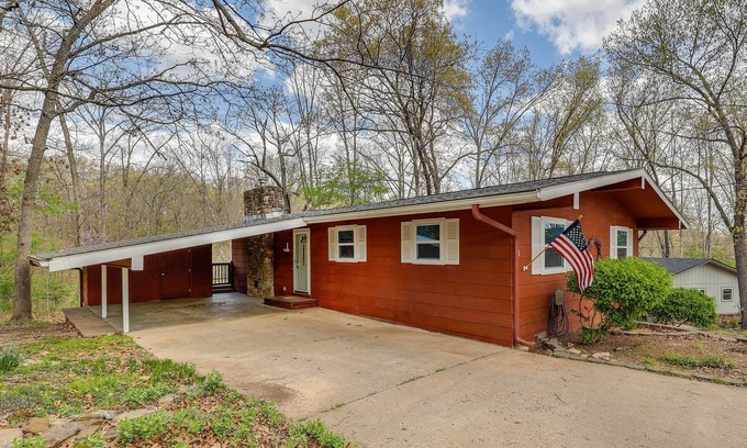 Bella Vista Cottage | Laptop-Friendly Bella Vista Cottage w/ Deck!