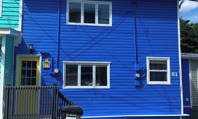 Quidi Vidi Apartment | Large 1 Bedroom Apartment in the Heart of Quidi Vidi (Ground Level)