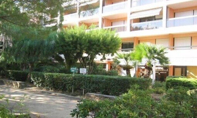 La Faviere Apartment | Large 2 cabin-rooms close to the sea