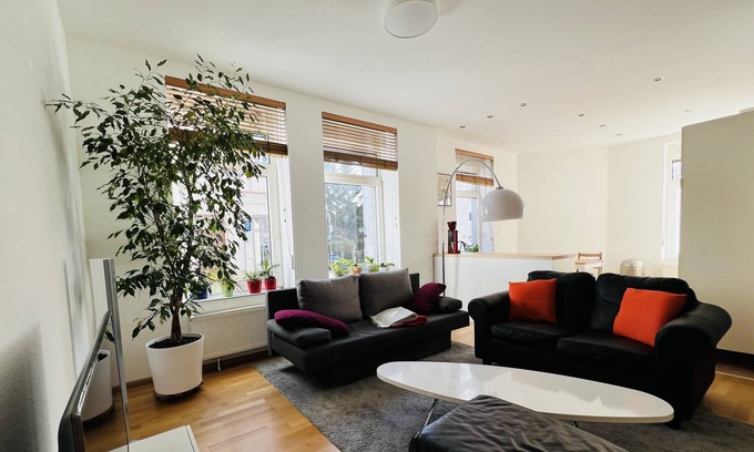 Bad Homburg v.d. Hoehe Apartment | Large and bright city center apartment - vacation apartment