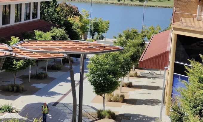 Greenway Apartment | Large Balcony, Lake Views, Full Kitchen, Washer and Dryer