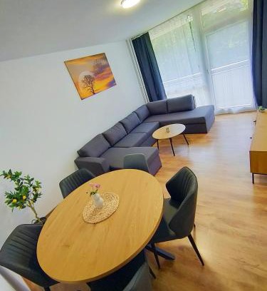 Humboldt - Gremberg Apartment | Large Central Apartment - MODERN & Fully Equipped - near fair