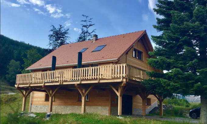 La Bresse Ski Chalet | Large chalet with 20 beds in La Bresse – Ideal for families, groups, or ski.